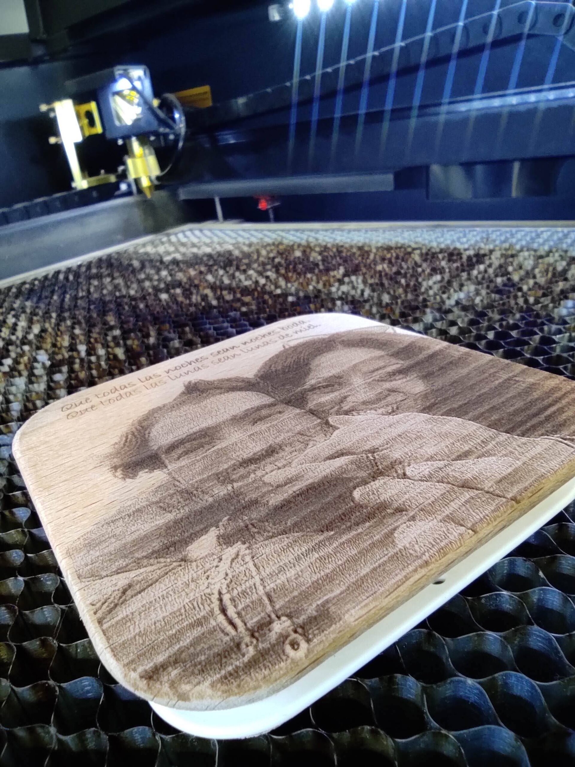Caja con tapa personalizada - 4